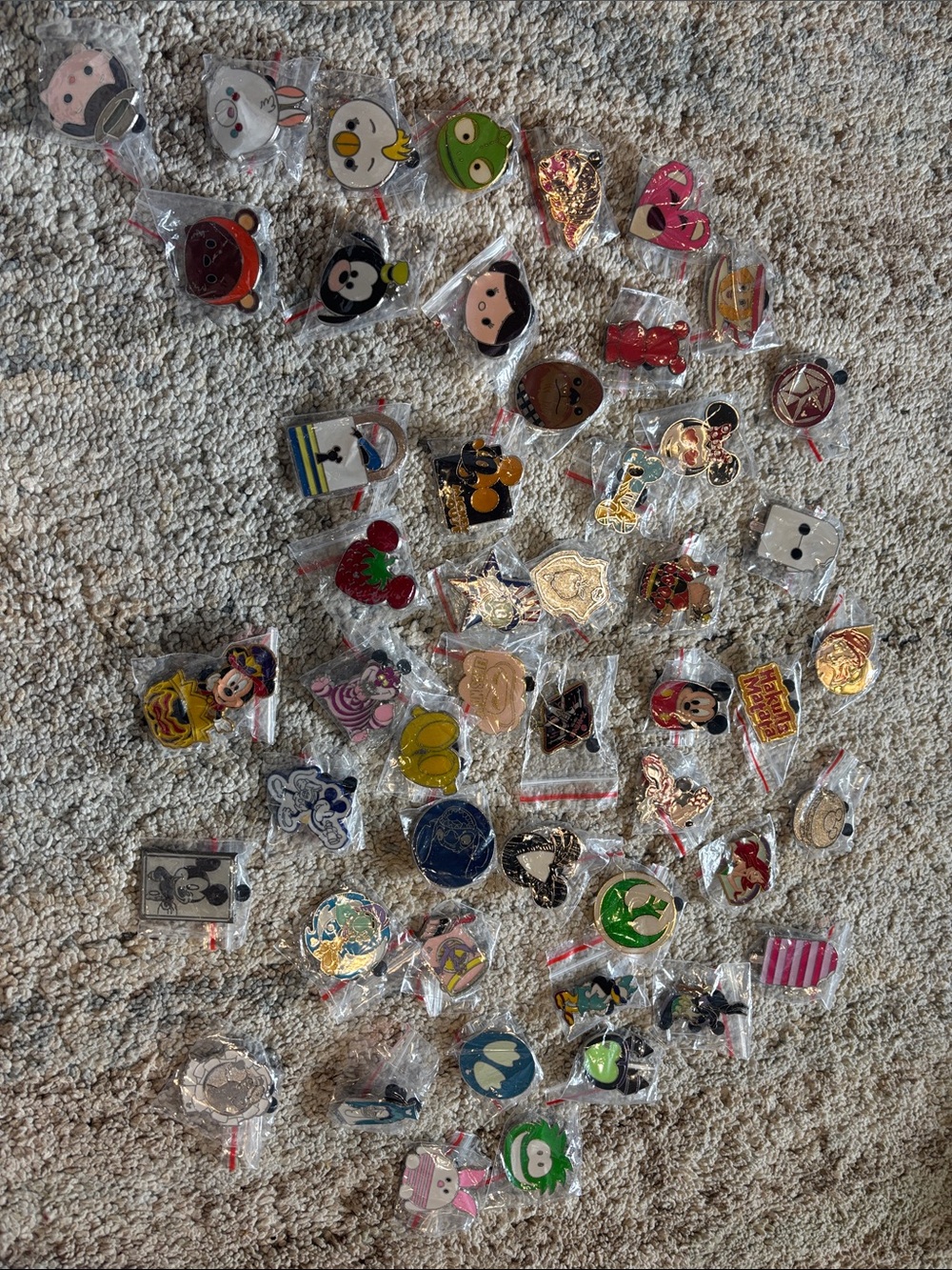 49 Disney pins